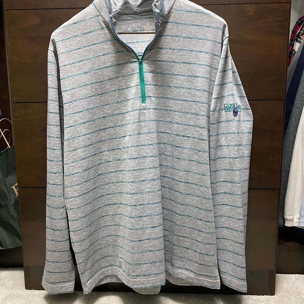 Golf 1/4 zip pullover